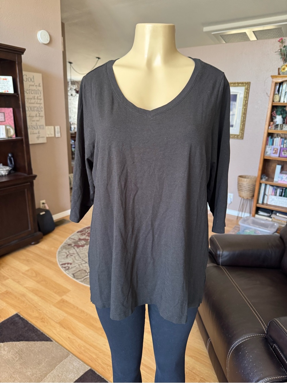 Tahari black V-neck Pima cotton blouse with elbow sleeves-size 1X
